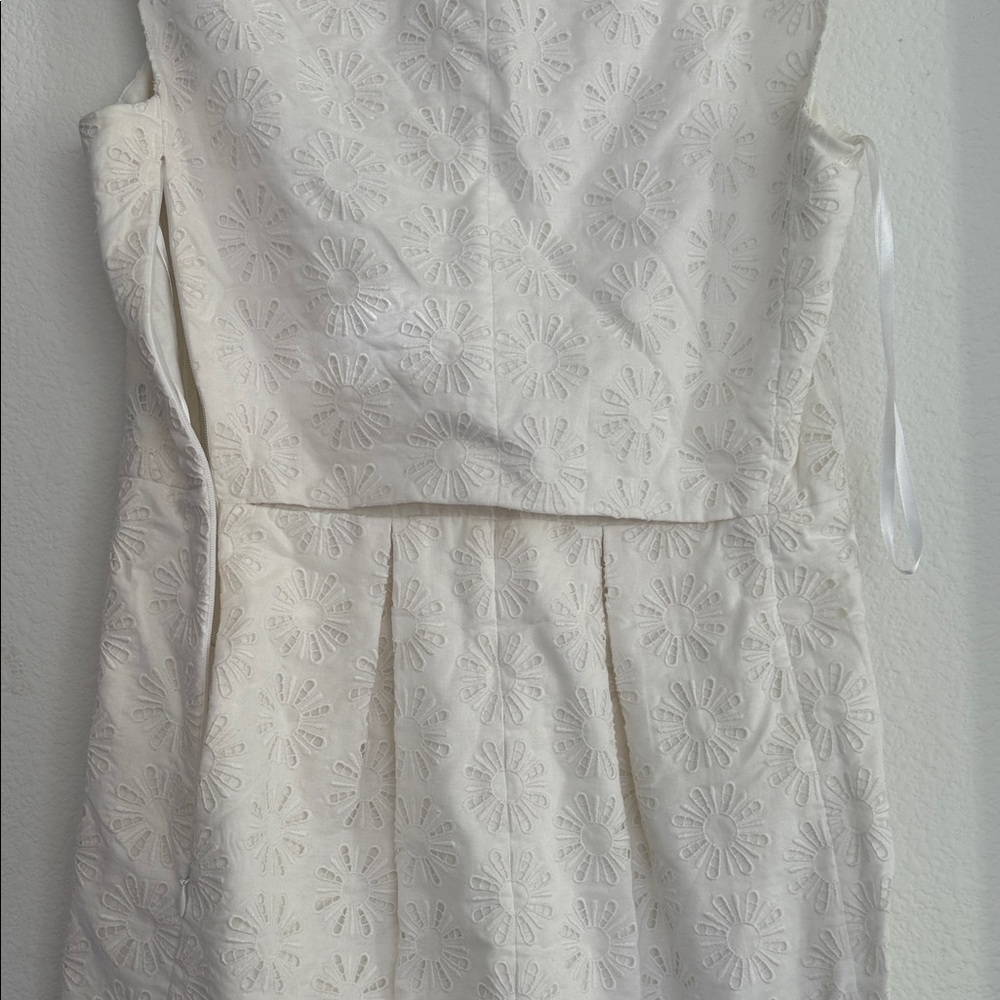 NWT Diane Von furstenberg Elegant White Sleeveless Eyelet Dress - Picture 6 of 6